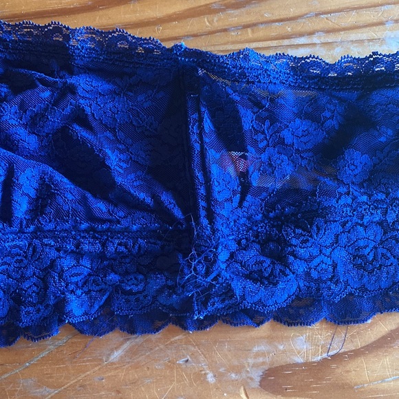 🦋 Victoria’s Secret PINK, Size Large, Color Blue, Floral Pattern, Lace Bandeau - Picture 7 of 7